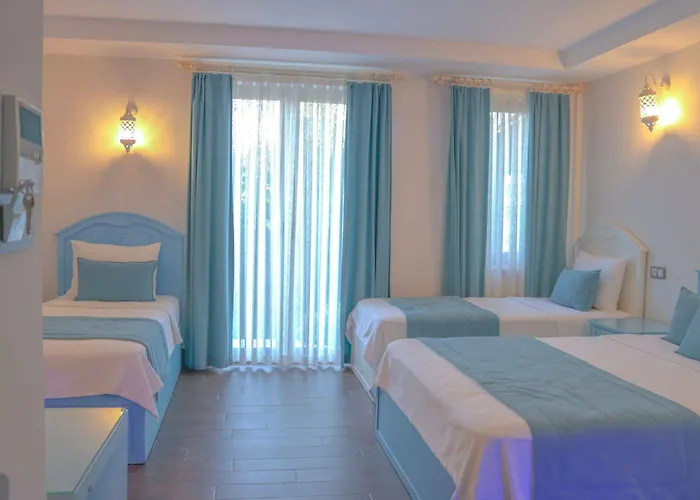 Cunda Rota Hotel 3*