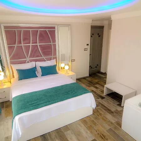 Cunda Rota Hotel 3*