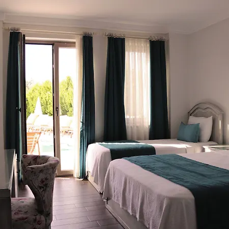 Cunda Rota 3*