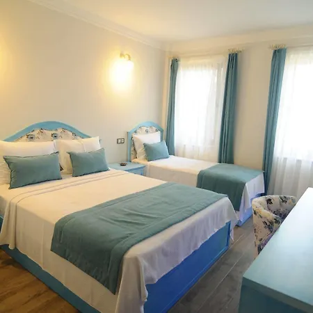 Cunda Rota 3*