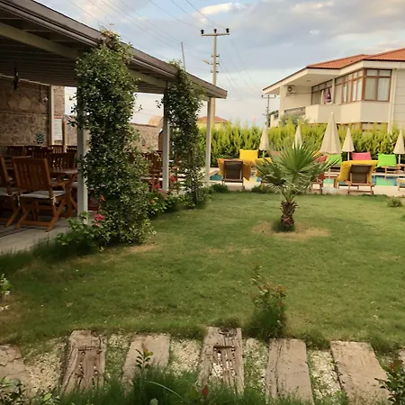 Cunda Rota فندق 3*