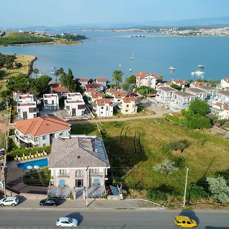 Cunda Rota 3*