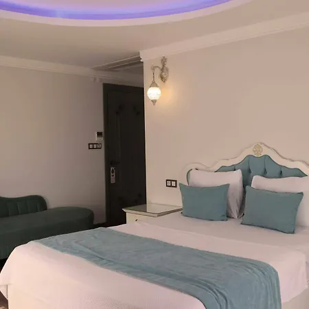فندق Cunda Rota 3*