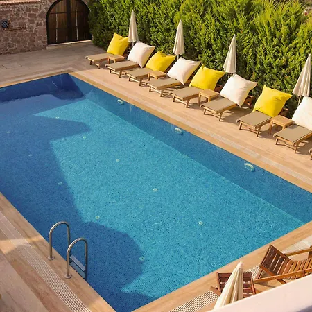 Cunda Rota Hotel 3*